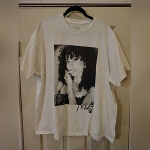 Tyla Portrait & Paw Print T-Shirt